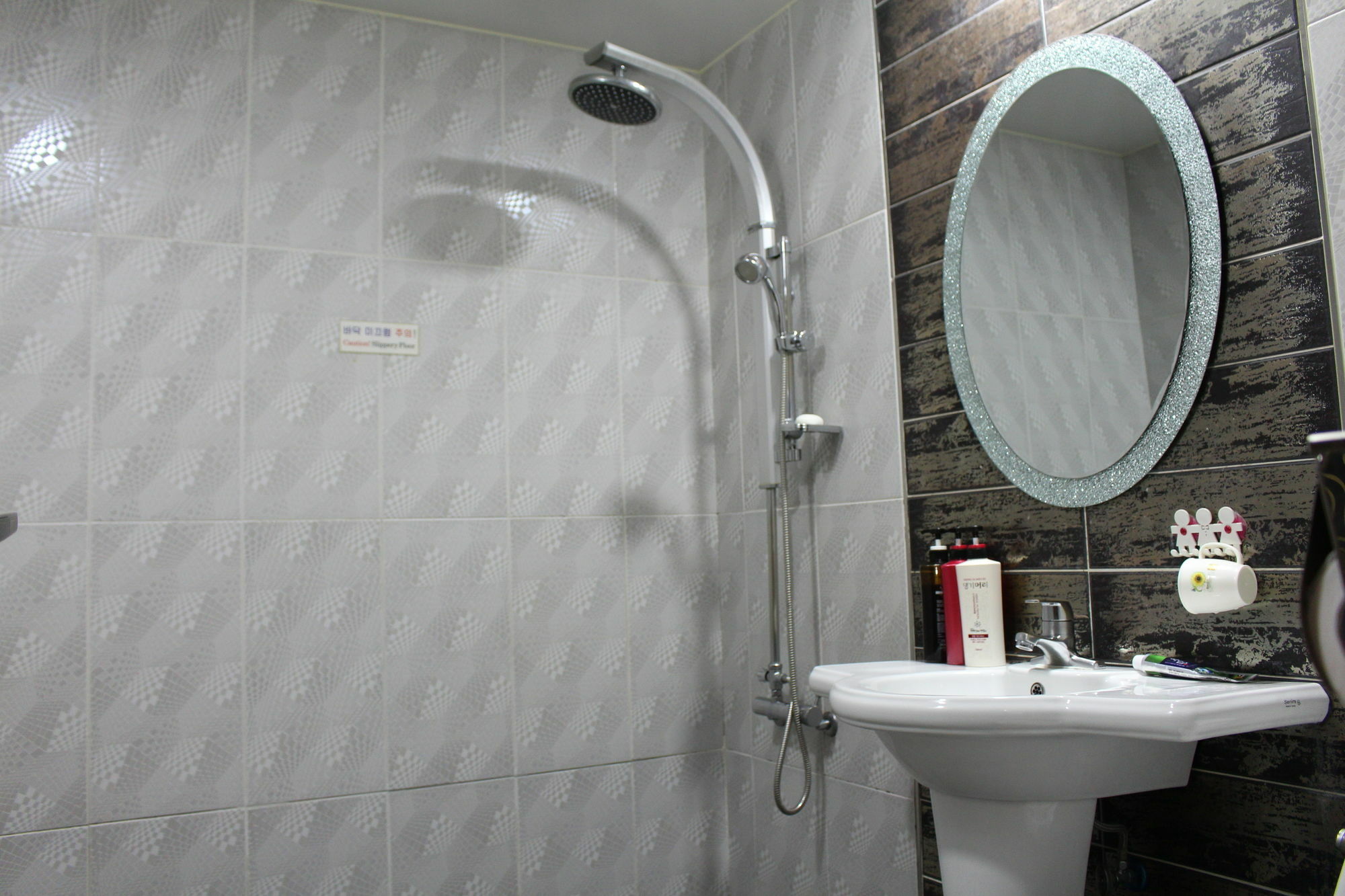 Tiffany Motel Mokpo Luaran gambar